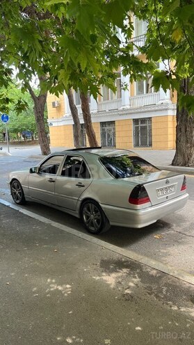Mercedes C 220-7