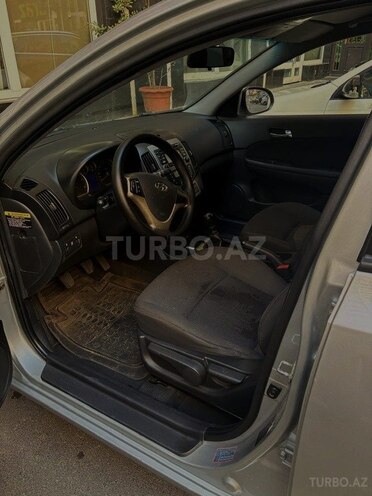 Hyundai i30-6