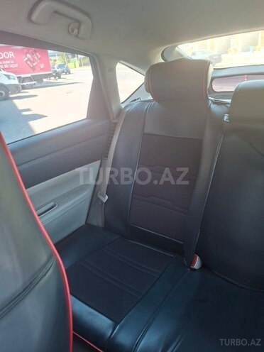 Toyota Prius-7