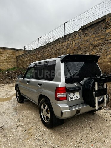 Mitsubishi Pajero io-2
