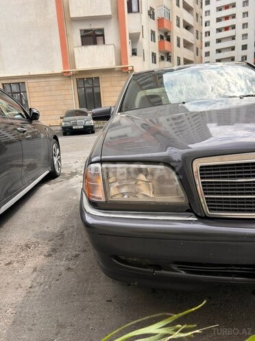 Mercedes C 200-2