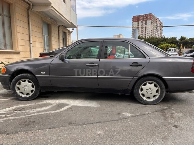 Mercedes C 200-5