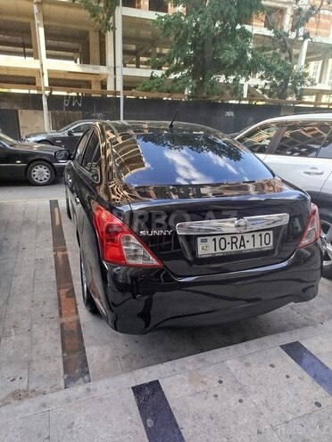 Nissan Sunny-2