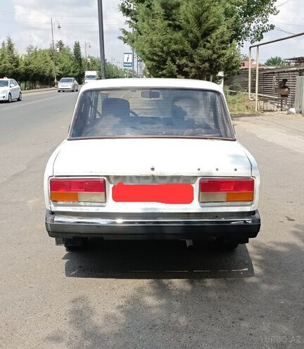LADA (VAZ) 2107-2