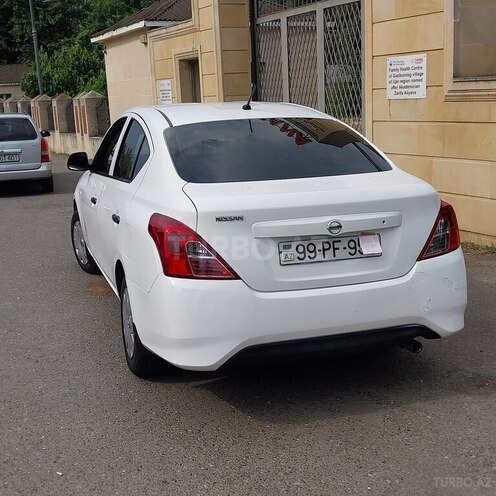 Nissan Sunny-4