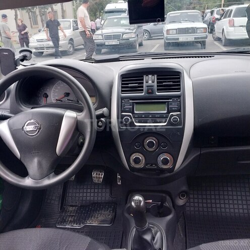 Nissan Sunny-6