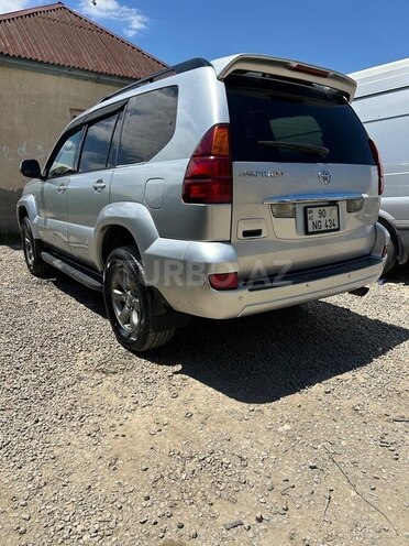 Toyota Land Cruiser Prado-8