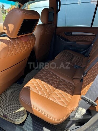 Toyota Land Cruiser Prado-4