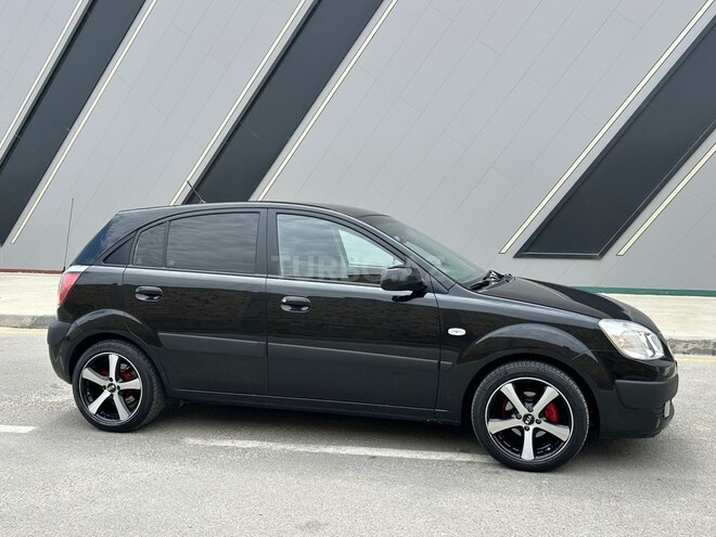 Kia Rio-13