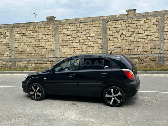 Kia Rio-11