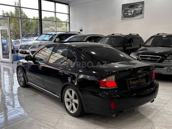 Subaru Legacy-5