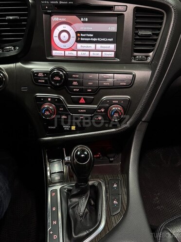 Kia Optima-12