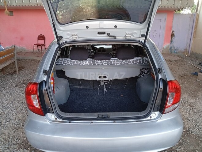 Kia Rio-7