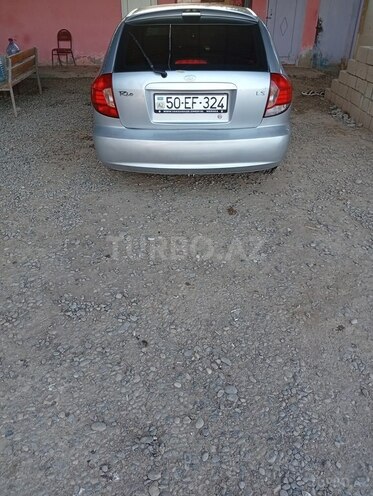 Kia Rio-5