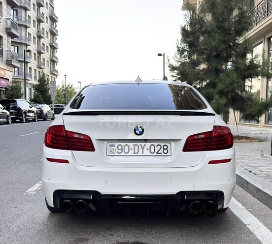 BMW 528-2