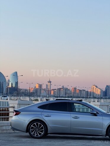 Hyundai Sonata-9