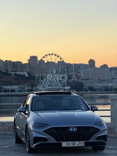Hyundai Sonata-2