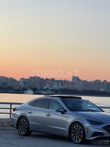 Hyundai Sonata-13