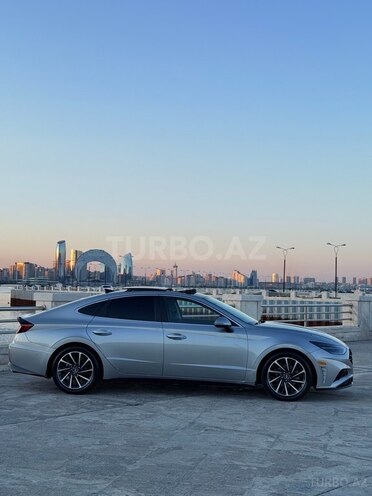 Hyundai Sonata-8