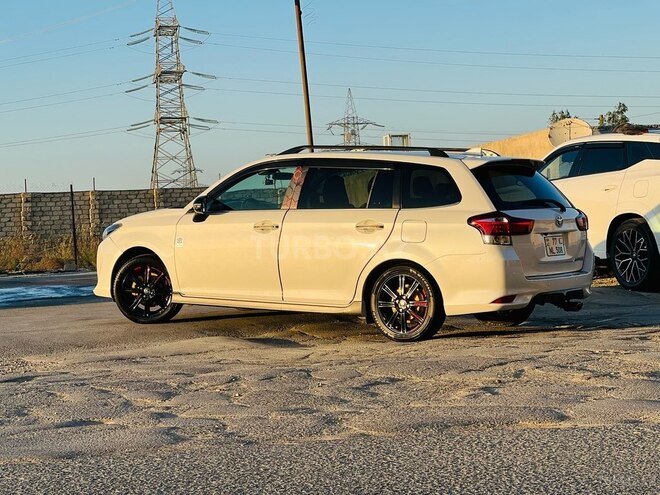 Toyota Corolla Fielder-5