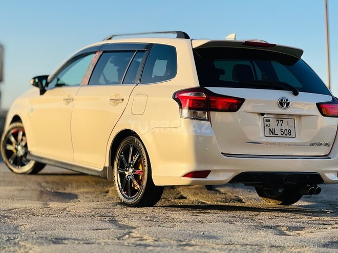 Toyota Corolla Fielder-9