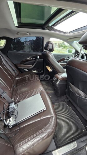 Hyundai Azera-9