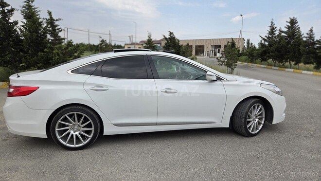 Hyundai Azera-6