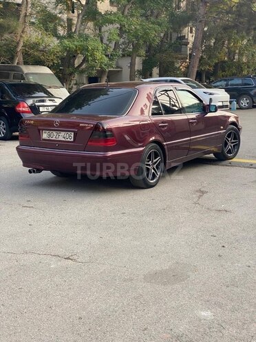 Mercedes C 200-10