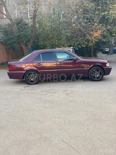 Mercedes C 200-7