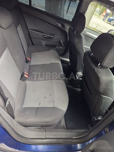 Opel Astra-11