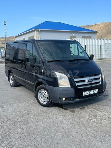 Ford Transit-8