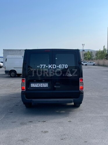 Ford Transit-5