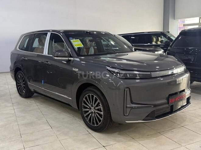 Geely Galaxy M9-2