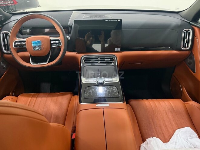 Geely Galaxy M9-7