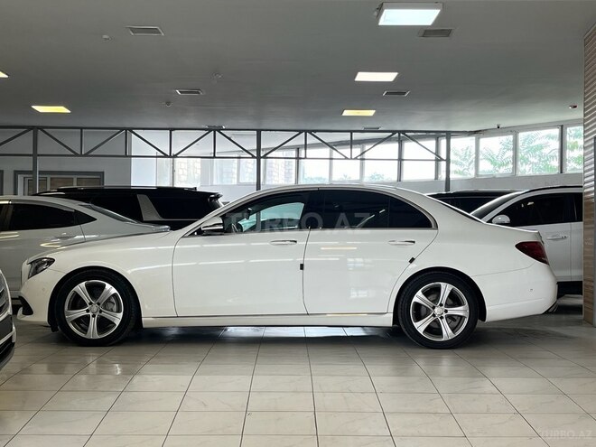 Mercedes E 200-3