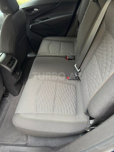 Chevrolet Equinox-12