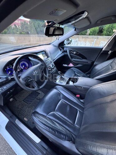 Hyundai Grandeur-19