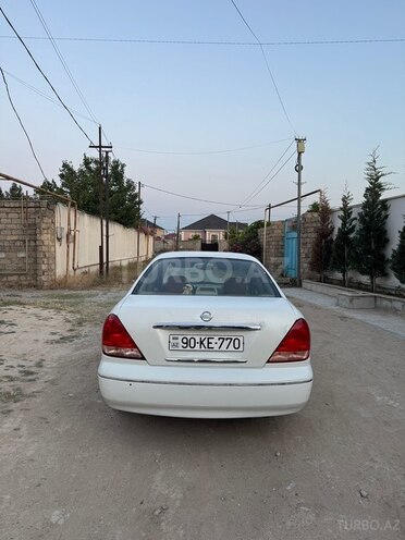 Nissan Sunny-2