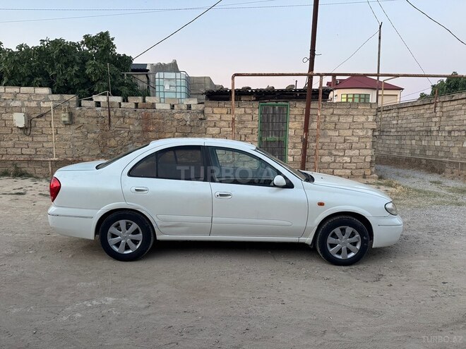 Nissan Sunny-8