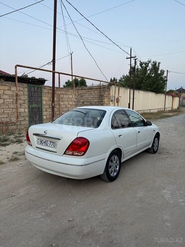 Nissan Sunny-7