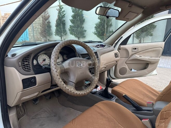 Nissan Sunny-3