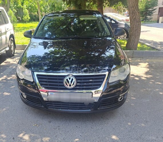 Volkswagen Passat-1