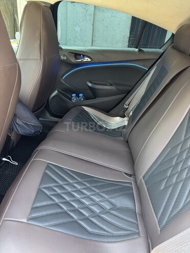 Chevrolet Cruze-14