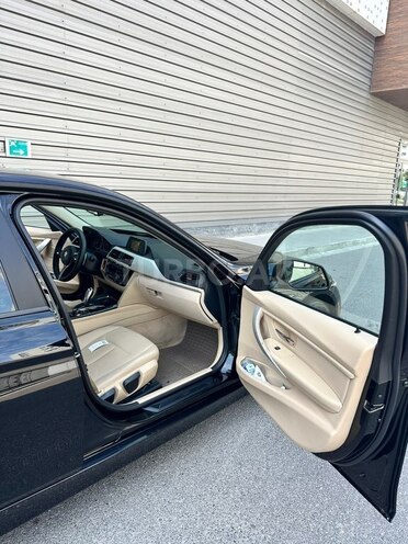 BMW 320-4