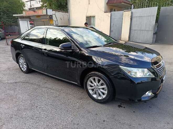 Toyota Camry-4