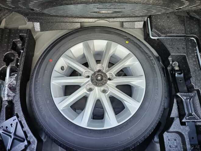 Toyota Camry-18