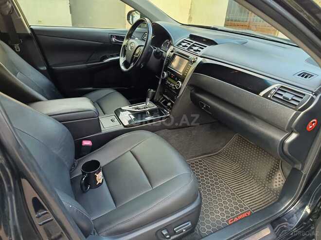 Toyota Camry-13