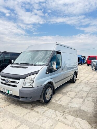 Ford Transit-2
