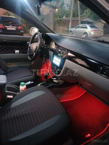 Chevrolet Lacetti-5