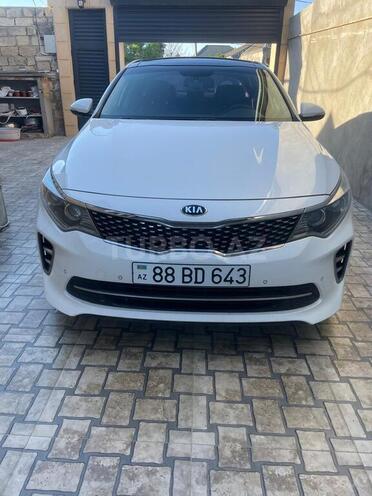 Kia K5-1
